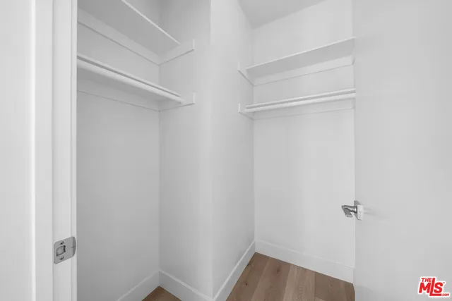 $1,185,000 | 235 South Tower Drive, Unit 106, Beverly Hills, CA 90211