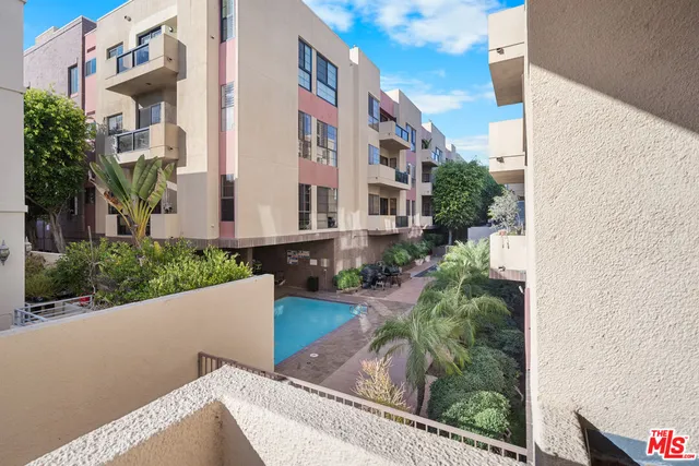 $1,185,000 | 235 South Tower Drive, Unit 106, Beverly Hills, CA 90211