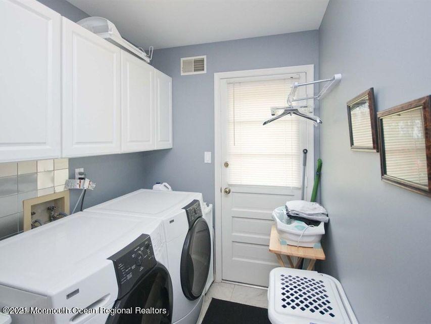 2 Chagall Road Marlboro, NJ 07746 - Photo 15 of 19 LAUNDRY ROOM