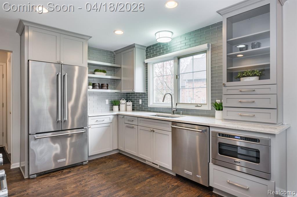 3598 Sahalee Drive Rochester Hills, MI 48309 - Photo 13 of 48