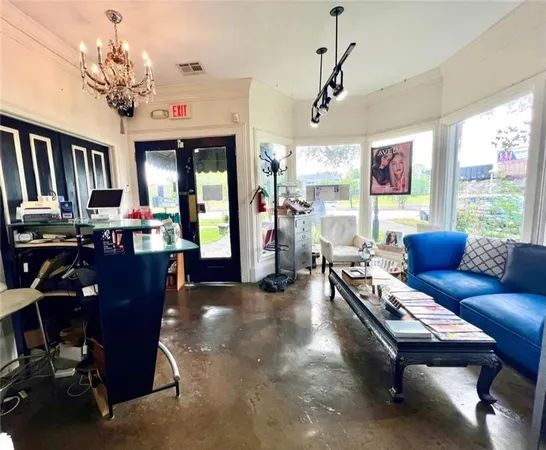 $749,000 | 5537 Canal Boulevard, New Orleans, LA 70124