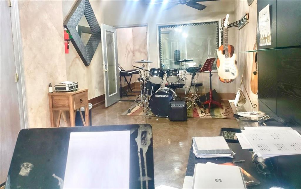 5537 Canal Boulevard New Orleans, LA 70124 - Photo 17 of 36