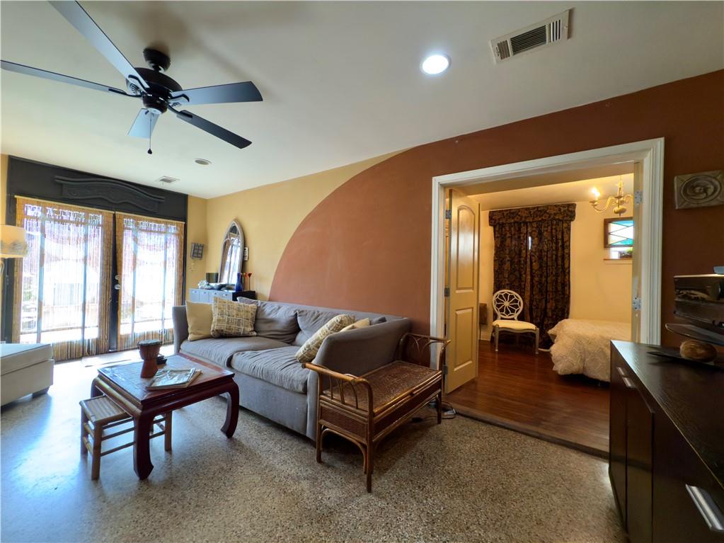 5537 Canal Boulevard New Orleans, LA 70124 - Photo 20 of 36