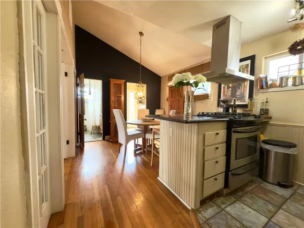 $749,000 | 5537 Canal Boulevard, New Orleans, LA 70124