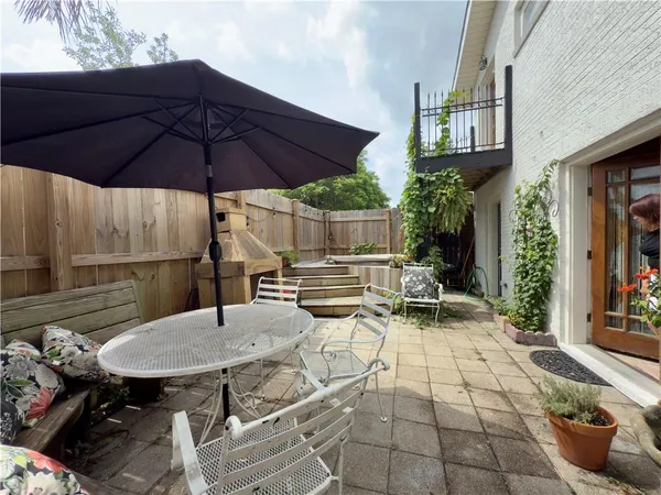 $749,000 | 5537 Canal Boulevard, New Orleans, LA 70124