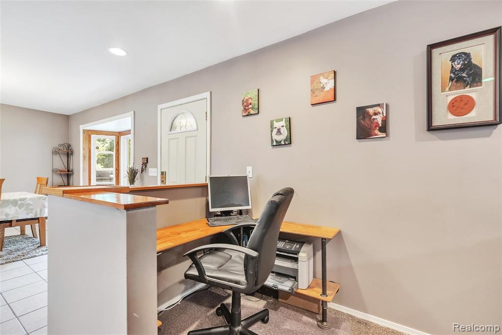 1374 Butler Boulevard Howell, MI 48843 - Photo 5 of 41