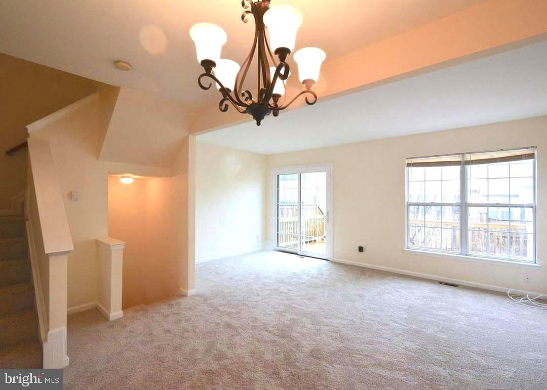 45541 Clear Spring Terrace Sterling, VA 20165 - Photo 3 of 15