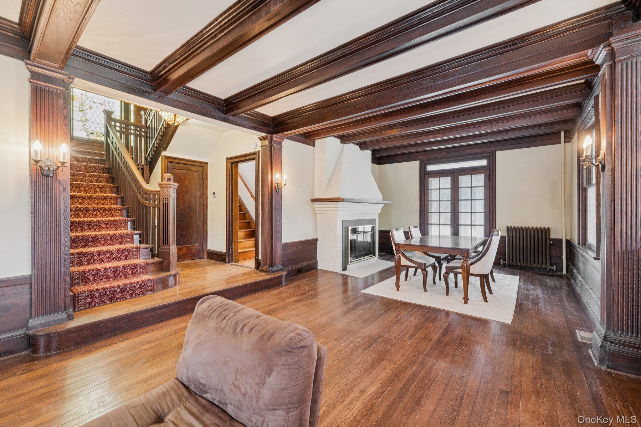 397 Split Rock Road Syosset, NY 11791 - Photo 4 of 29 a view of a livingroom with furniture and a window