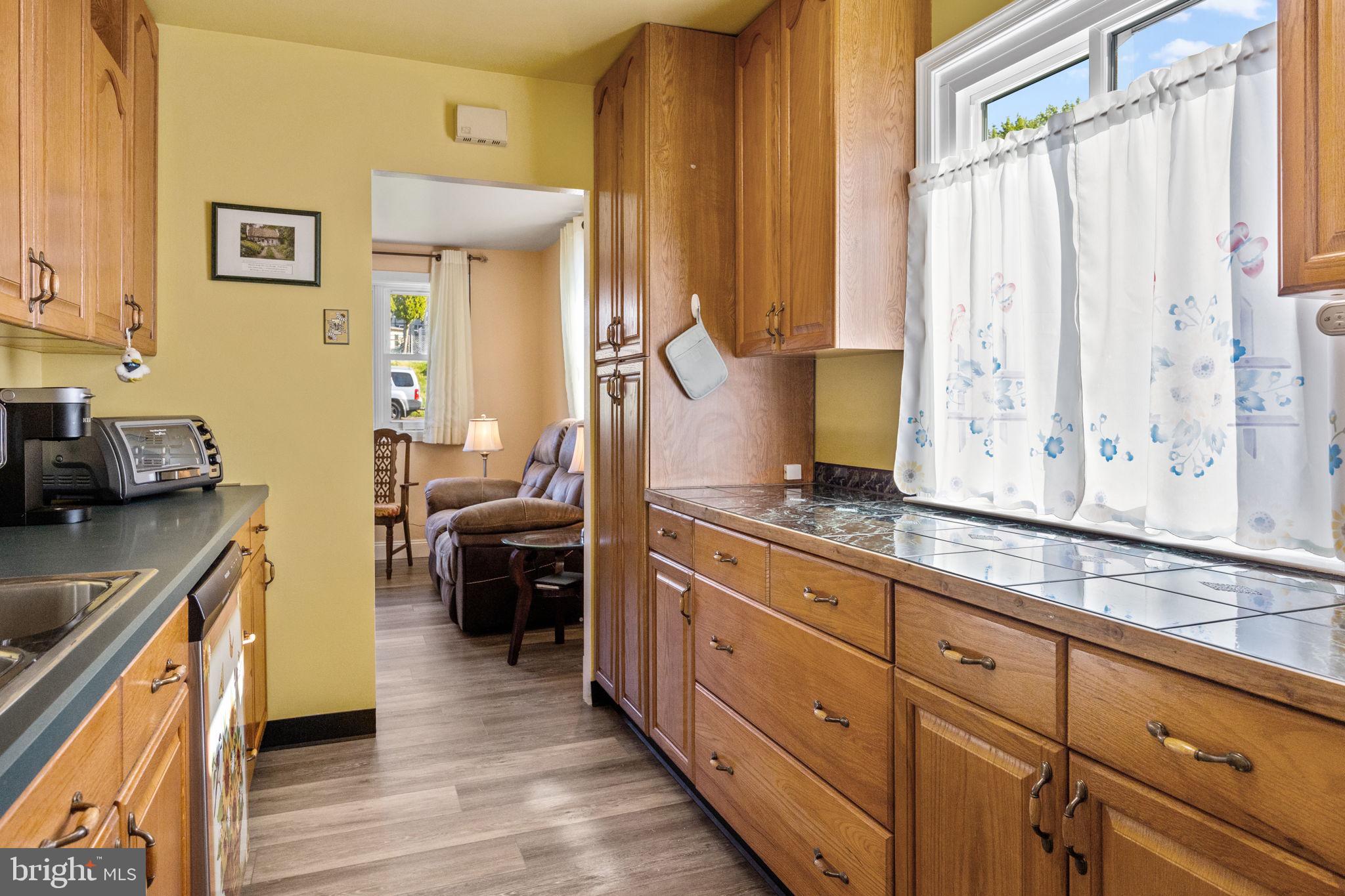 418 Temple Road Southampton, PA 18966 - Photo 7 of 18 Gallery Image 7