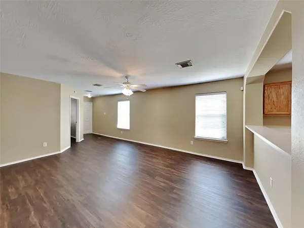 $1,940 | 6815 Baron Gate Court, Spring, TX 77379
