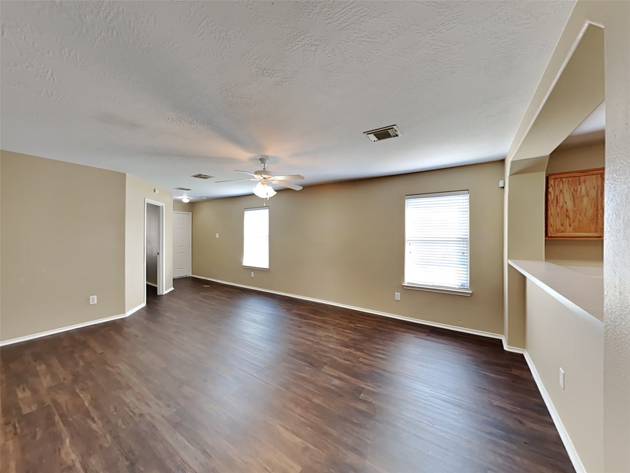 6815 Baron Gate Court Spring, TX 77379 - Photo 4 of 20