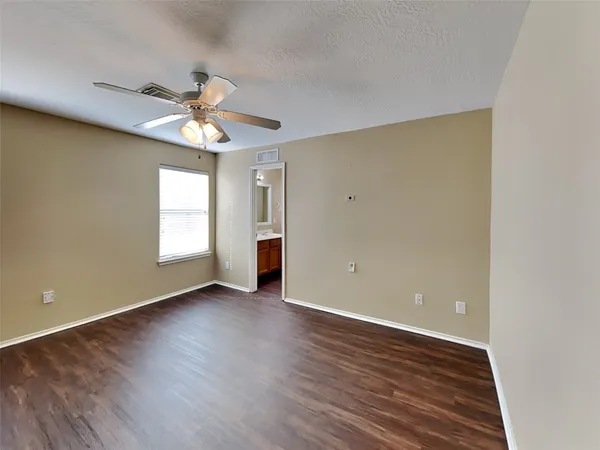 $1,940 | 6815 Baron Gate Court, Spring, TX 77379