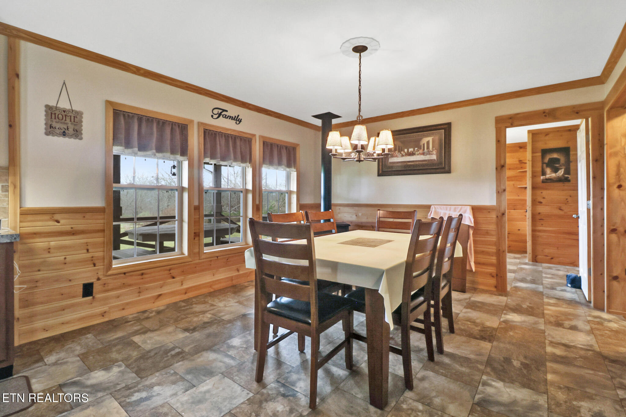 154 Ike Burgess Road Crossville, TN 38572 - Photo 14 of 37 if1a3713-if1a3717