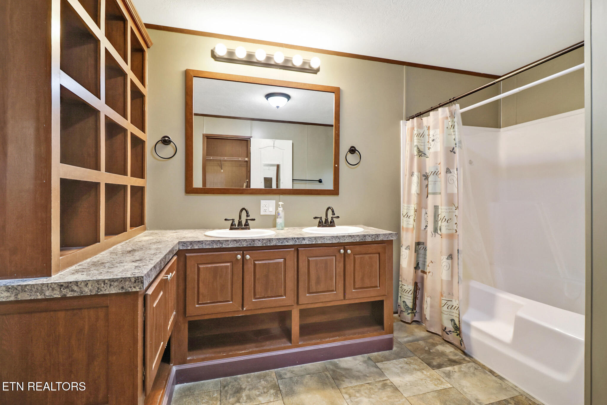 154 Ike Burgess Road Crossville, TN 38572 - Photo 17 of 37 if1a3753-if1a3757