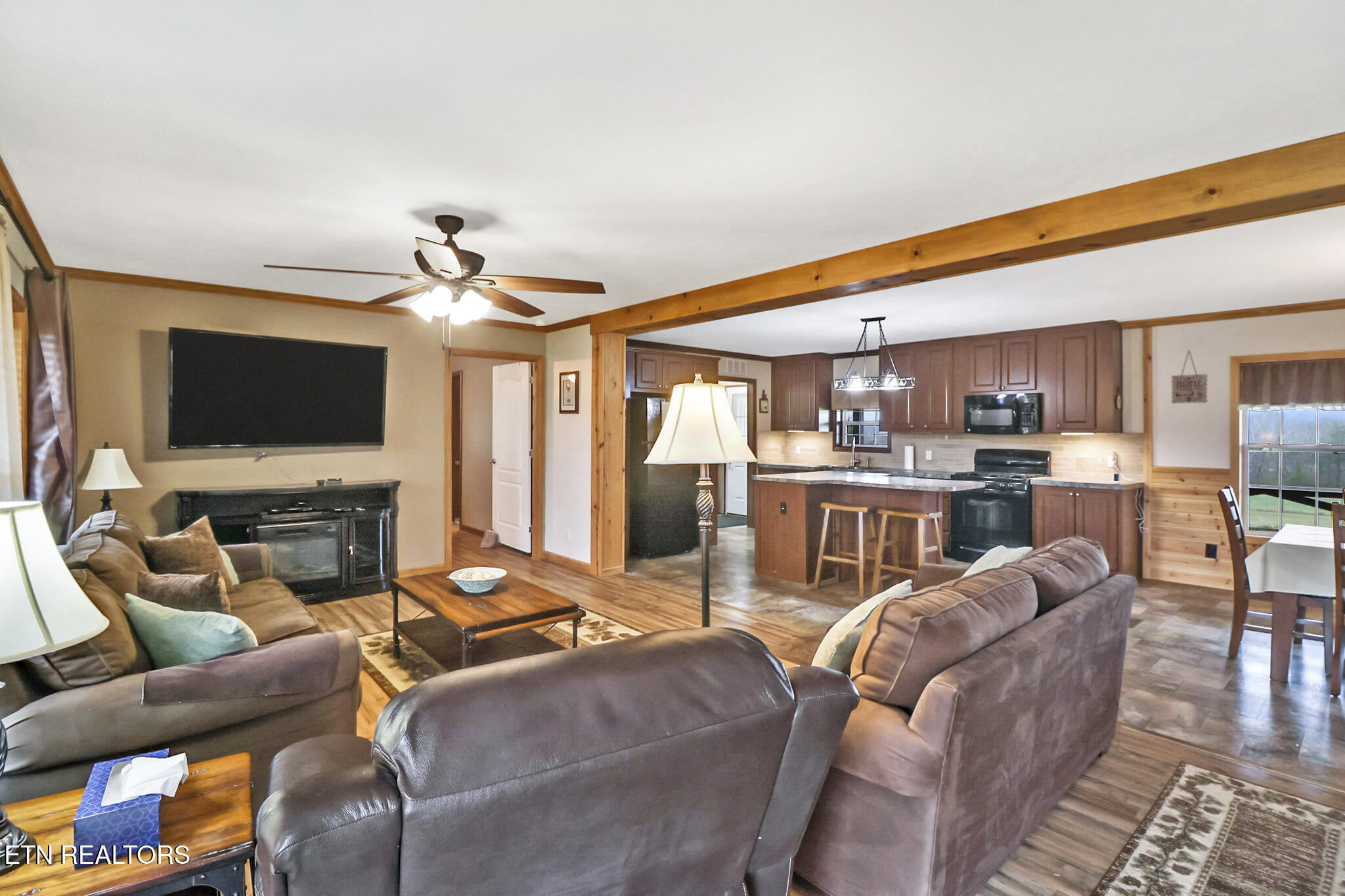 154 Ike Burgess Road Crossville, TN 38572 - Photo 7 of 37 if1a3688-if1a3692