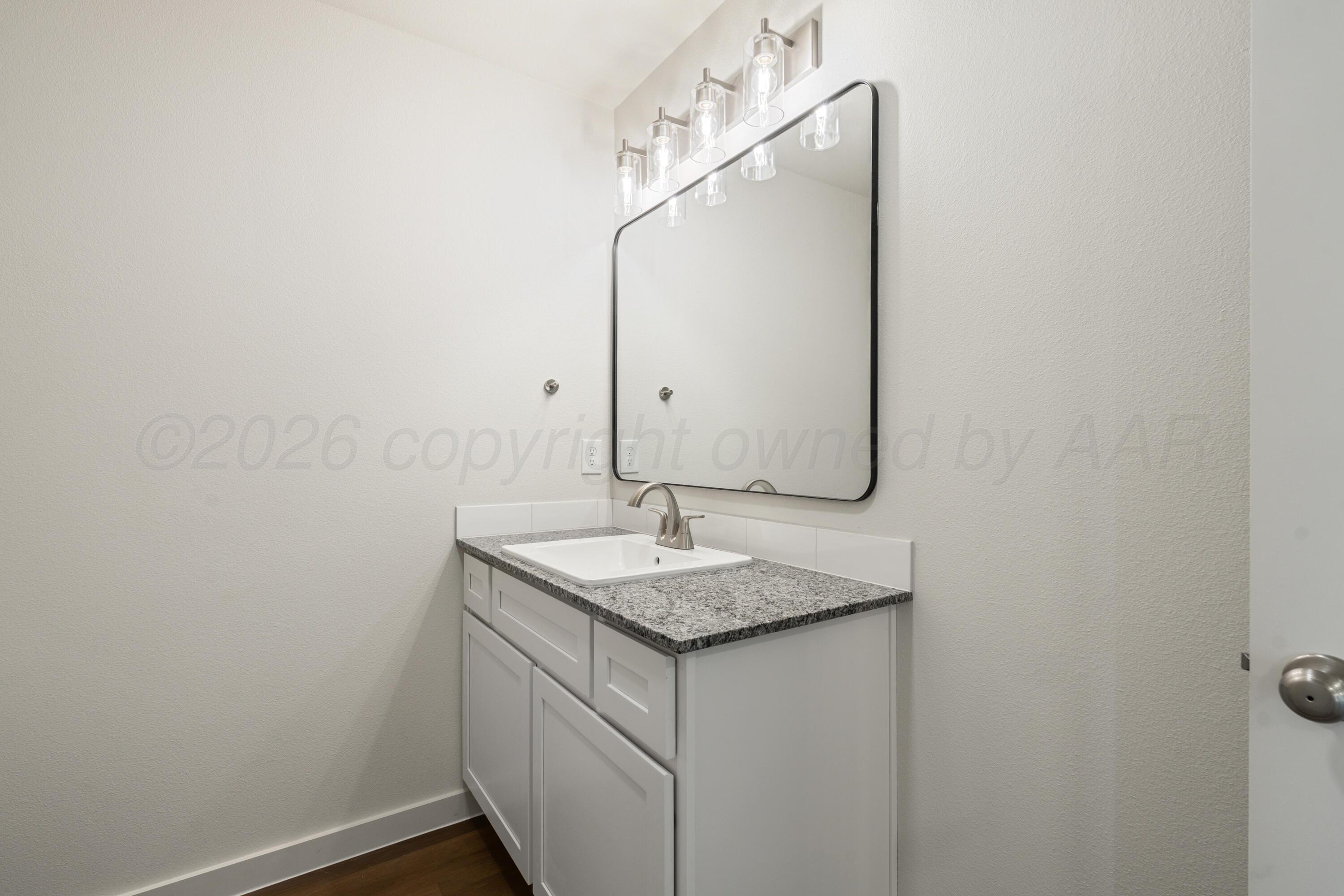 9100 Bunkhouse Road Amarillo, TX 79124 - Photo 22 of 28 Primary Bathroom View 2