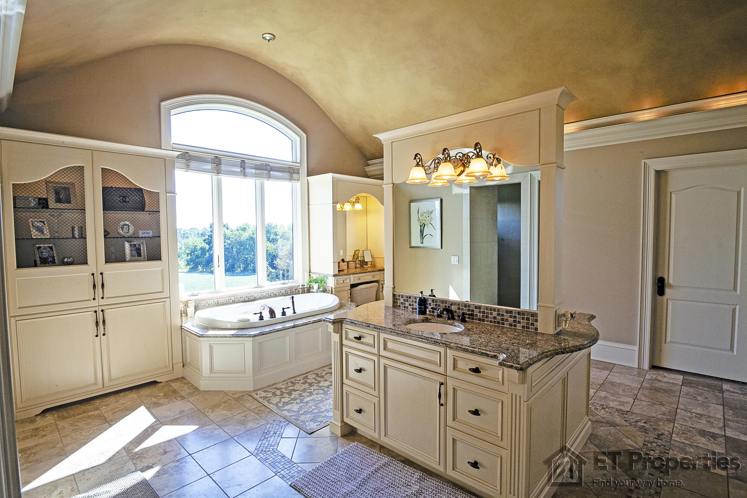 13050 6 Mile Road Northeast Belding, MI 48809 - Photo 17 of 58 IMG_0062