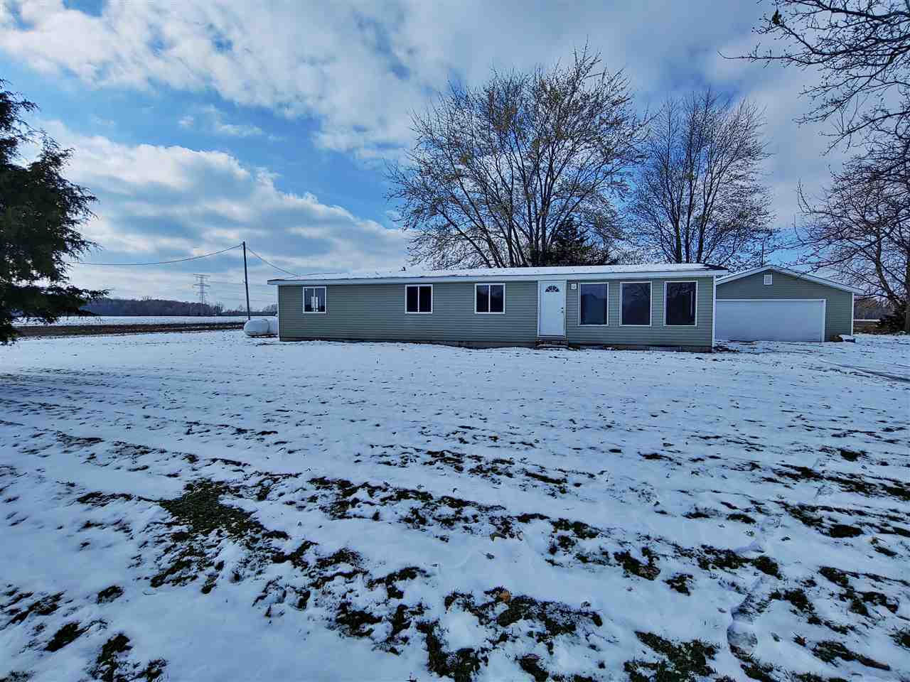 4750 South Raucholz Road Hemlock, MI 48626 - Photo 2 of 19
