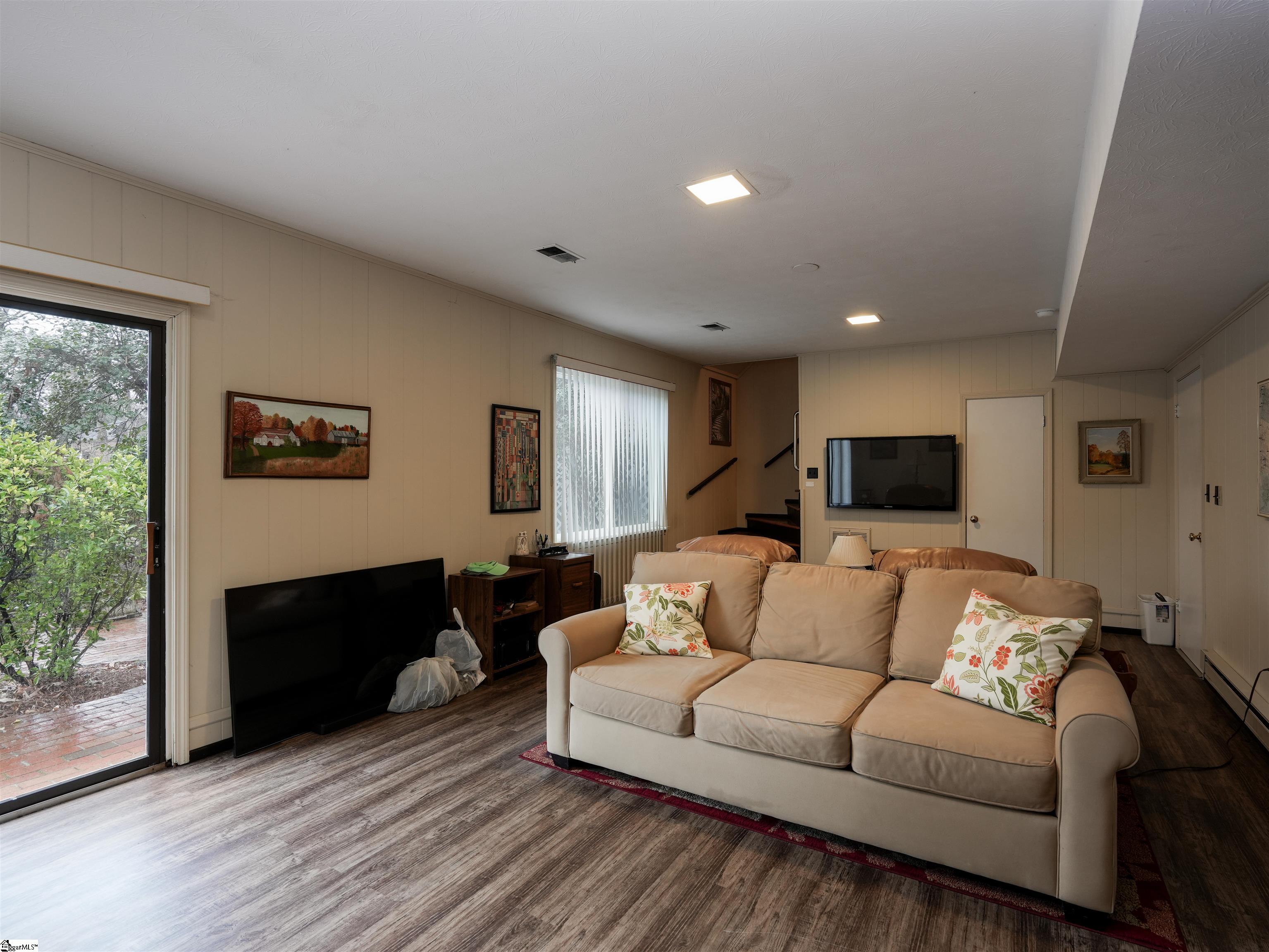209 Middle Brook Road Greer, SC 29650 - Photo 22 of 38 Gallery Image 22
