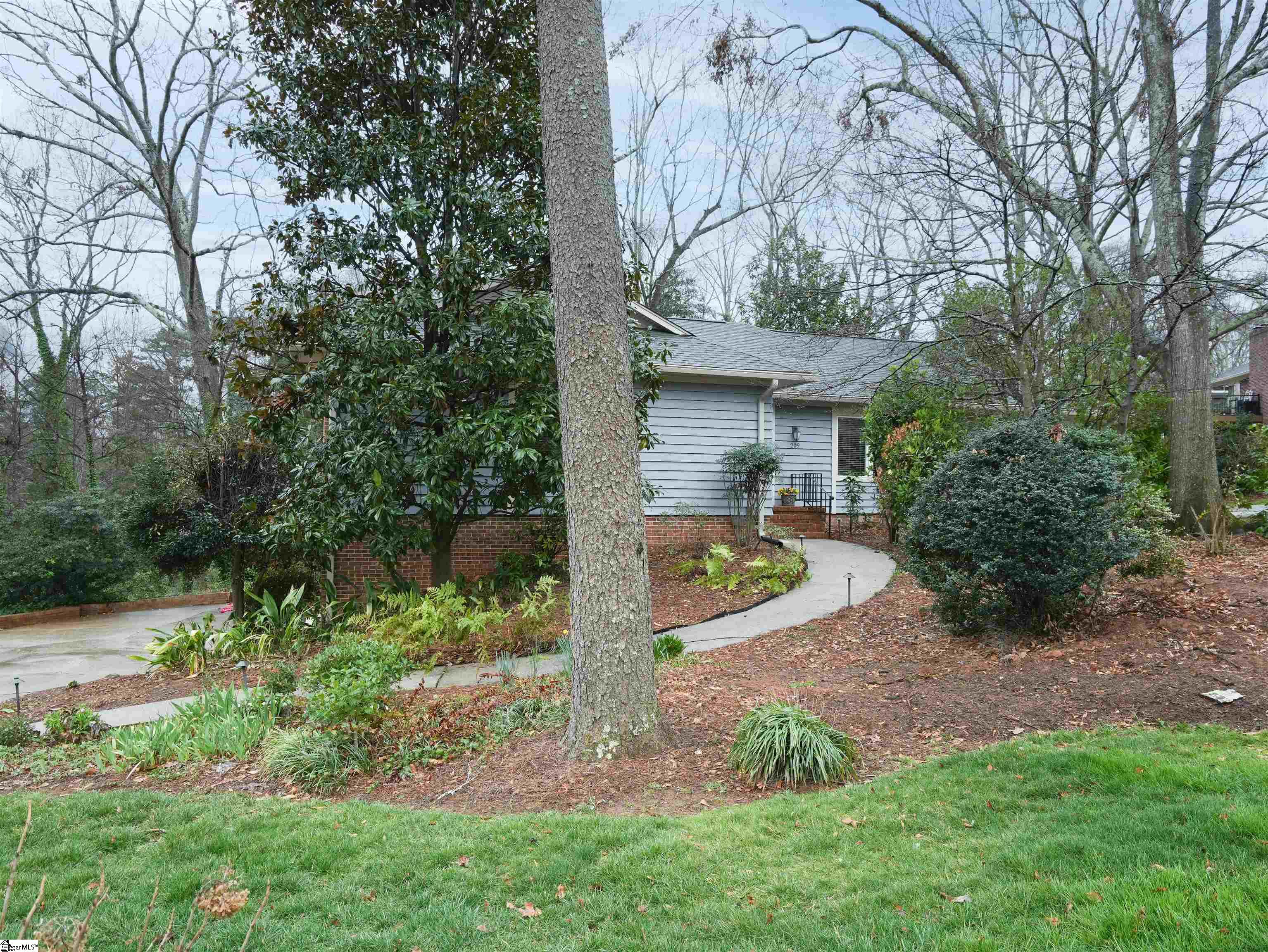 209 Middle Brook Road Greer, SC 29650 - Photo 31 of 38 Gallery Image 31