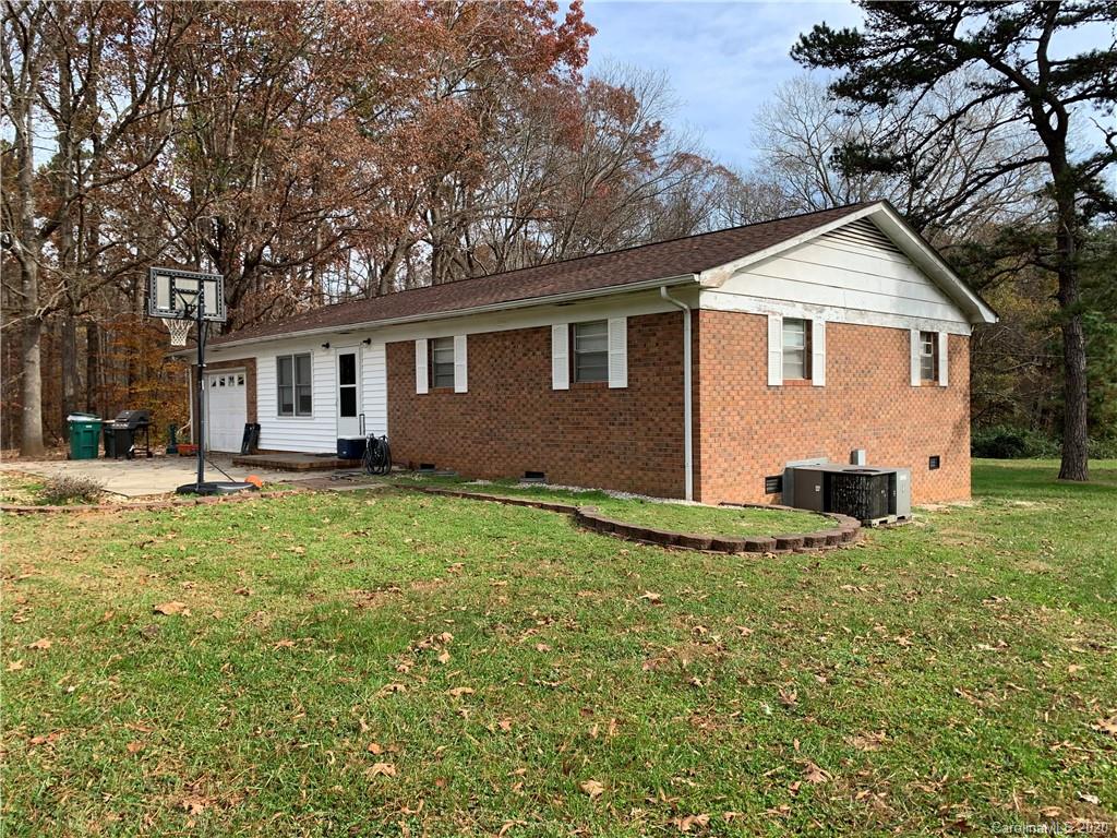 1309 North Oak Ridge Road Oakboro, NC 28129 - Photo 4 of 34 Gallery Image 4