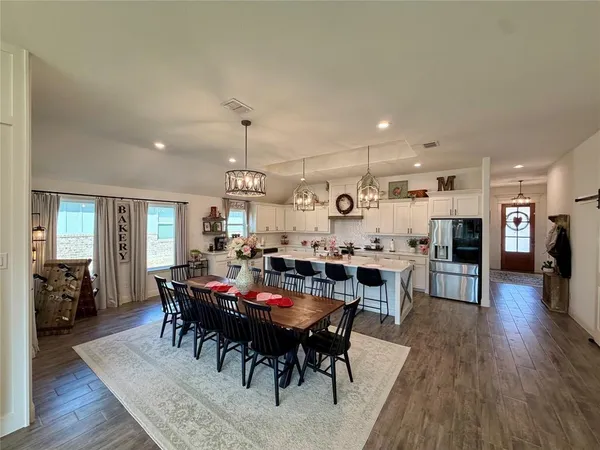 $2,500 | 916 Rogers Avenue, Godley, TX 76044