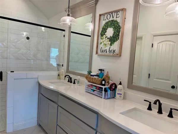 $2,500 | 916 Rogers Avenue, Godley, TX 76044