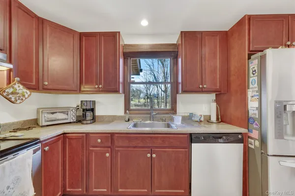 $527,930 | 32 Sachson Place, Wappingers Falls, NY 12590