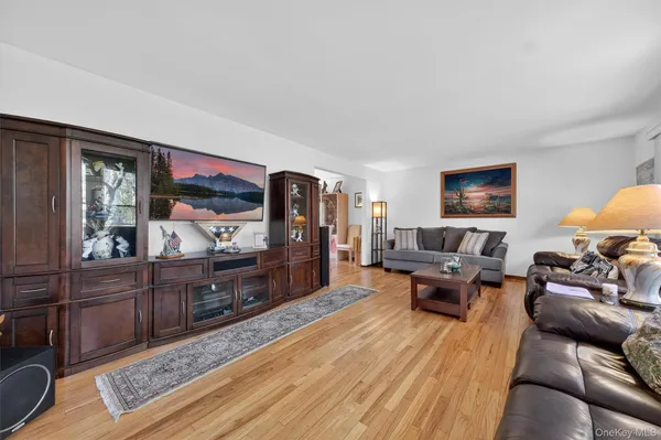 $527,930 | 32 Sachson Place, Wappingers Falls, NY 12590