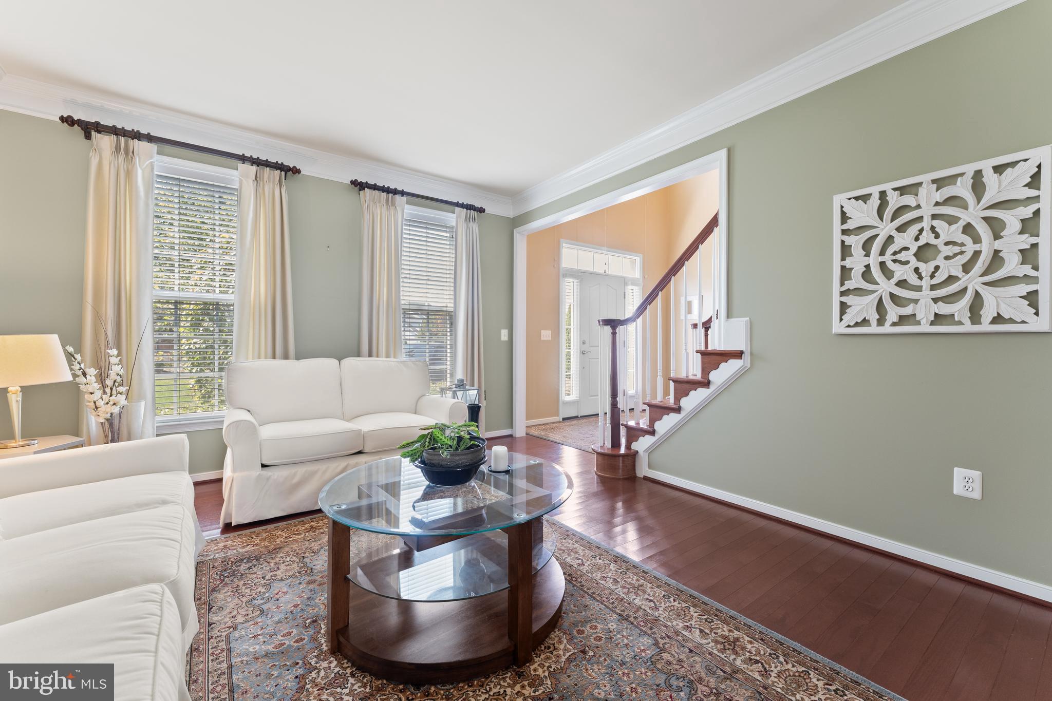 16 Barley Mill Court Stafford, VA 22554 - Photo 4 of 48 a living room with furniture and a potted plant