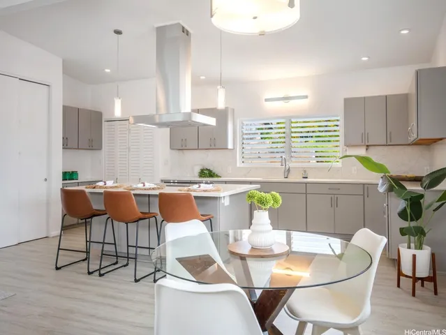 $4,300 | 45-185 Lilipuna Road, Unit A 3 BEDROOM, Kaneohe, HI 96744