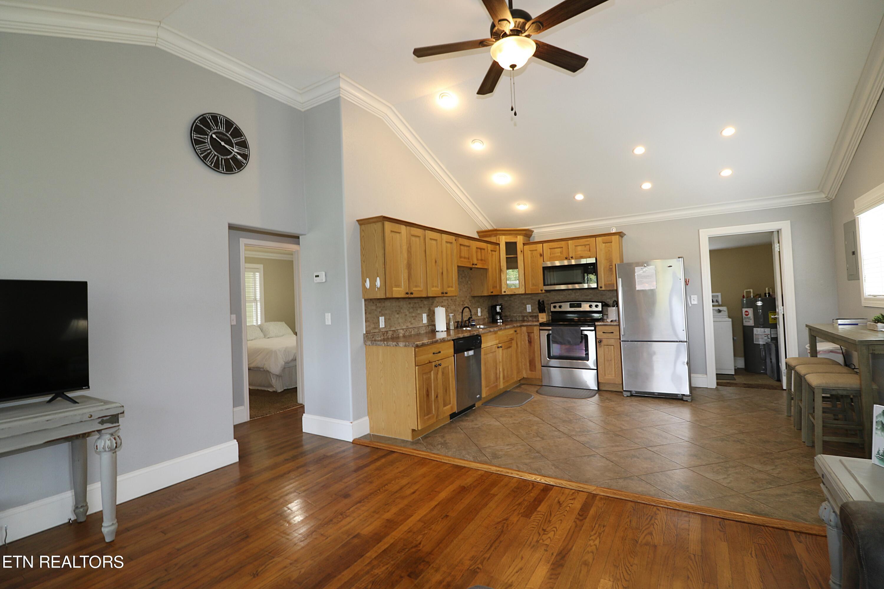 1063 Williams Creek Road Oneida, TN 37841 - Photo 10 of 34 094A7433