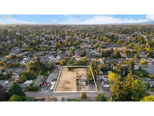 $800,000 | 185 Ferndale Drive, Eugene, OR 97404