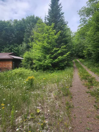 $599,000 | 192 West Deeryard Lake Road, Lutsen, MN 55612