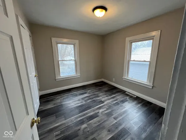 $189,900 | 513 West State Street, Pendleton, IN 46064