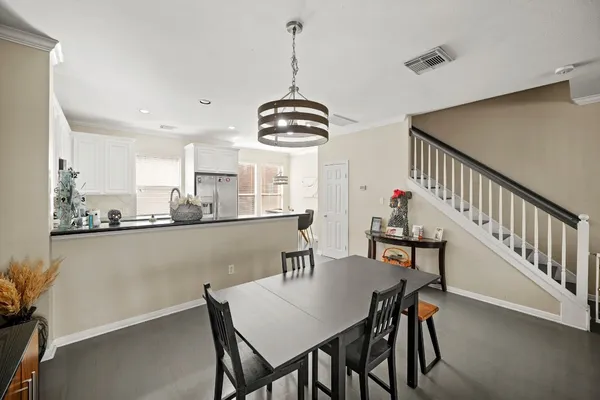 $2,950 | 2605 West Dallas Street, Houston, TX 77019