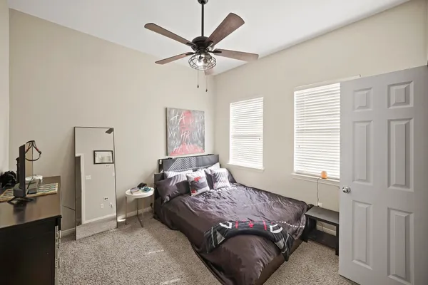 $2,950 | 2605 West Dallas Street, Houston, TX 77019