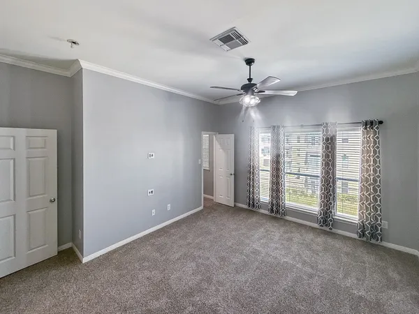 $2,950 | 2605 West Dallas Street, Houston, TX 77019