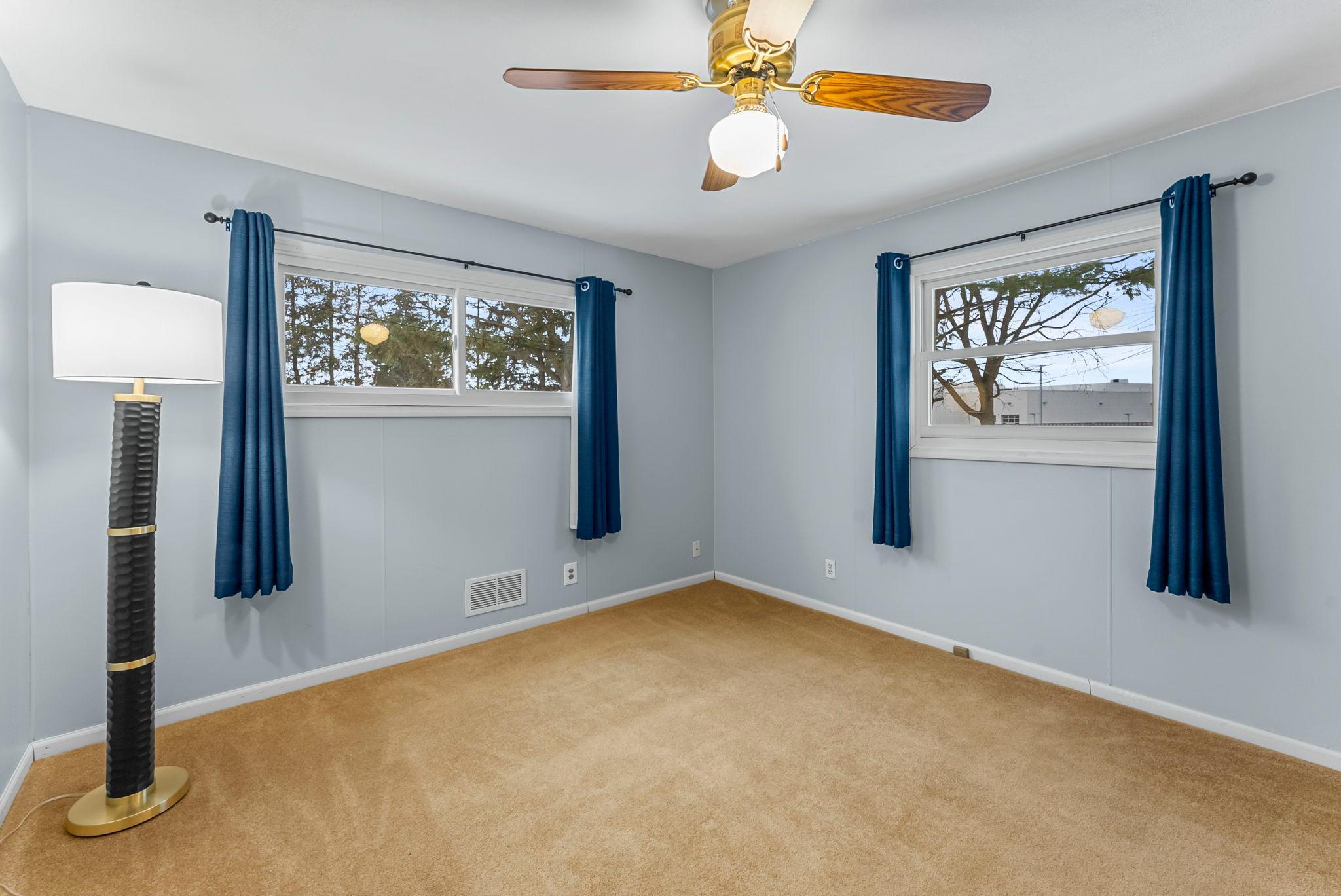 1866 County Rd F East White Bear Lake, MN 55110 - Photo 13 of 40