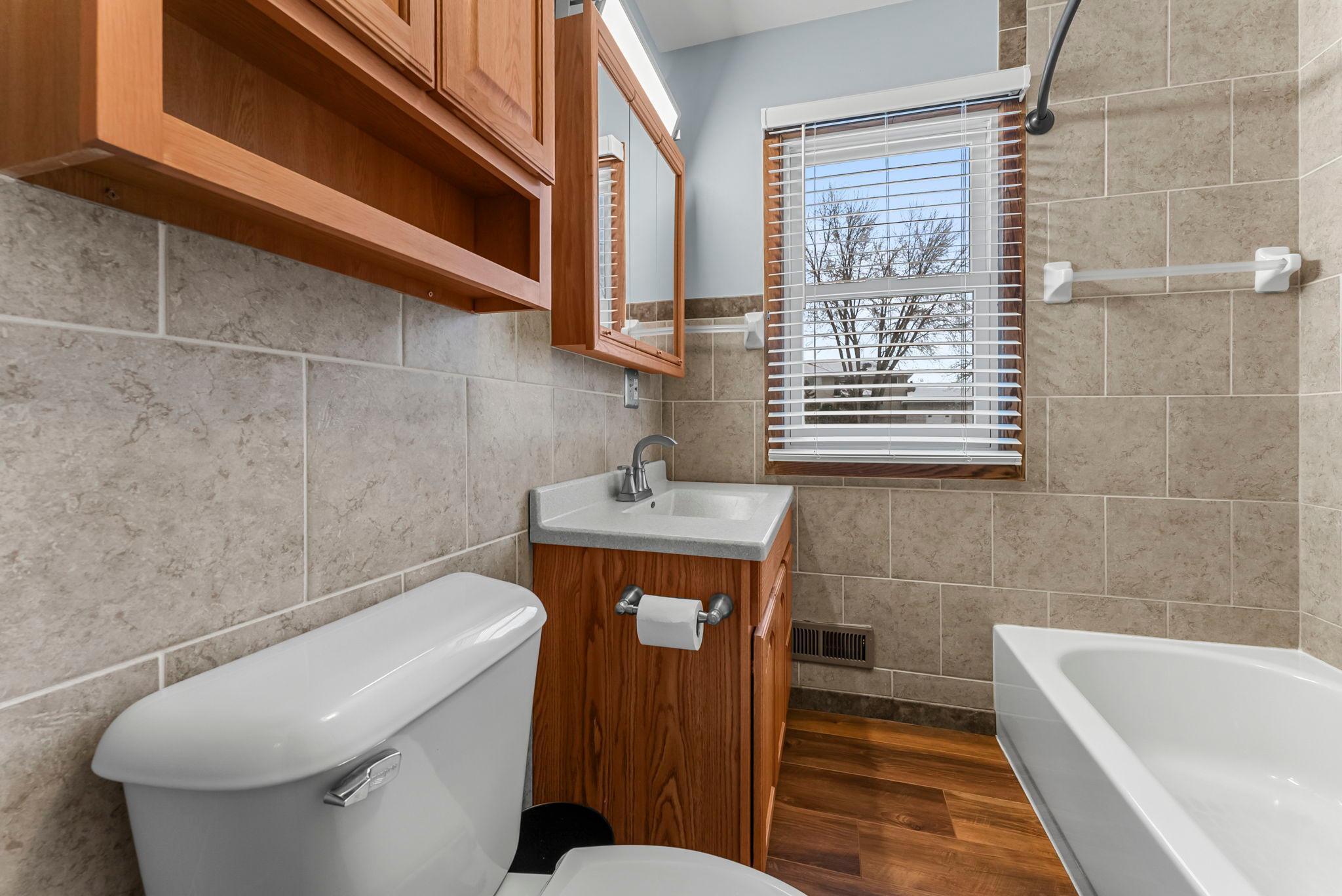 1866 County Rd F East White Bear Lake, MN 55110 - Photo 23 of 40