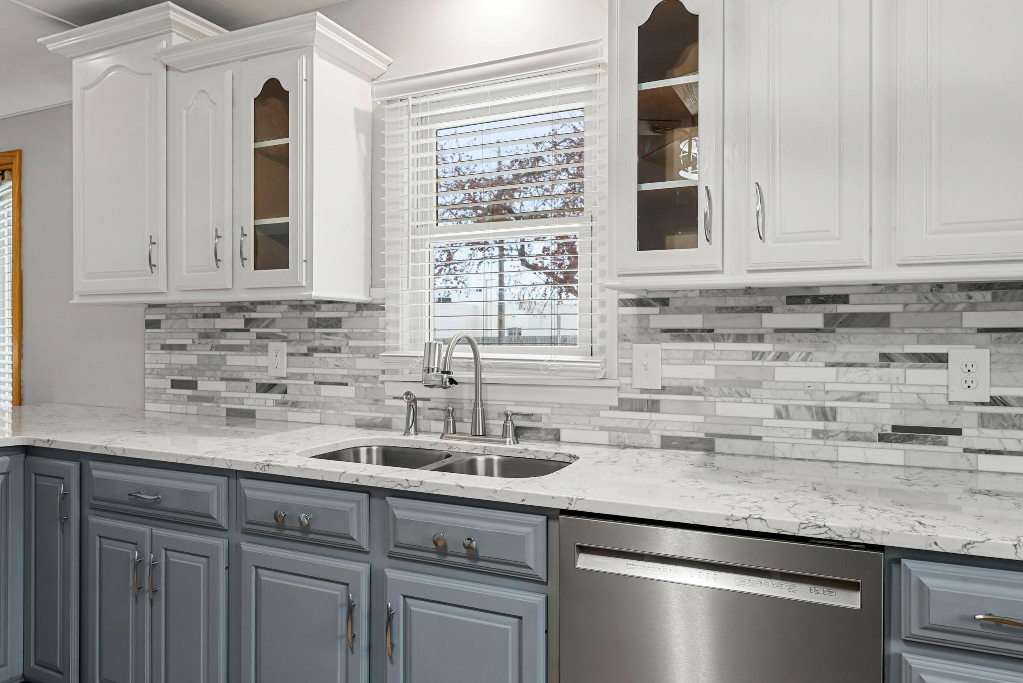 1866 County Rd F East White Bear Lake, MN 55110 - Photo 7 of 40