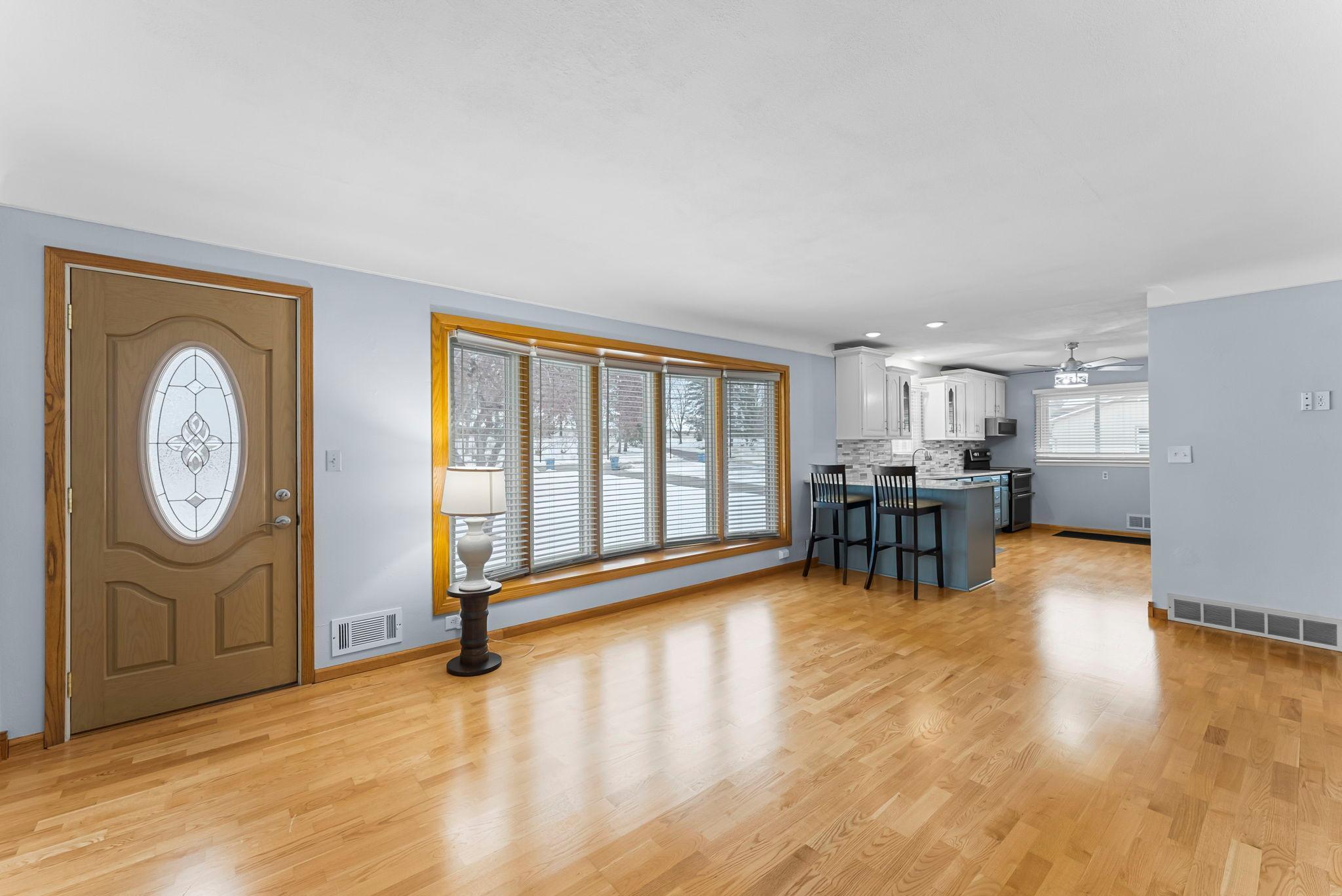 1866 County Rd F East White Bear Lake, MN 55110 - Photo 10 of 40