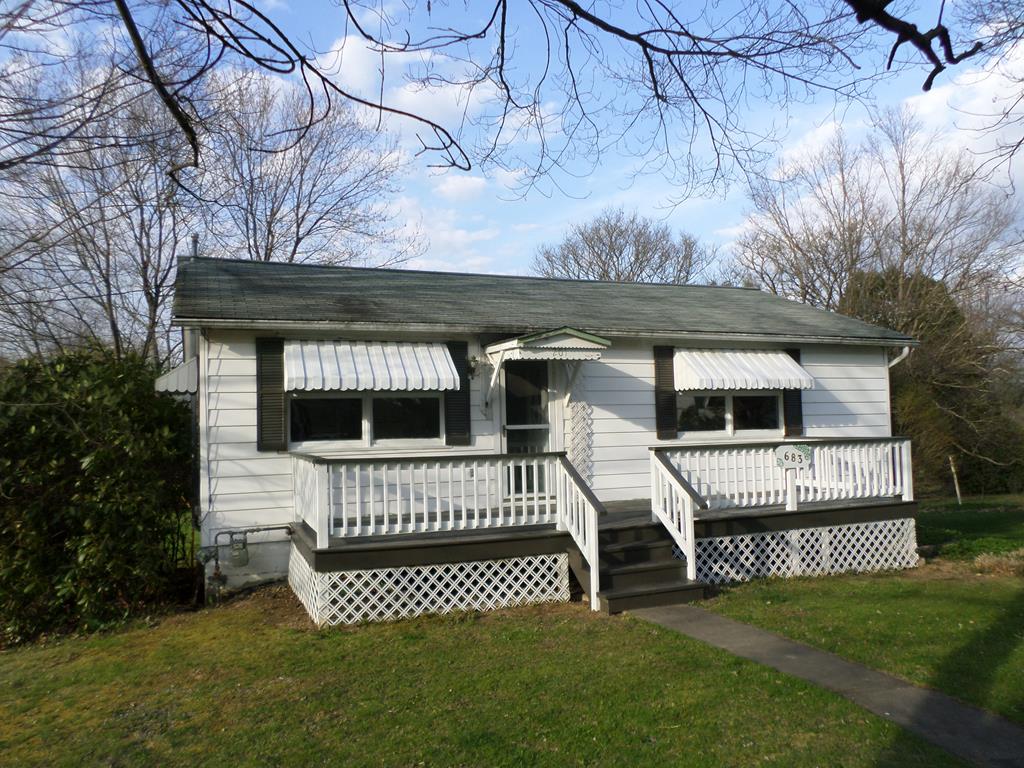 683 Jefferson Street Callensburg, PA 16213 - Photo 1 of 1 Main View