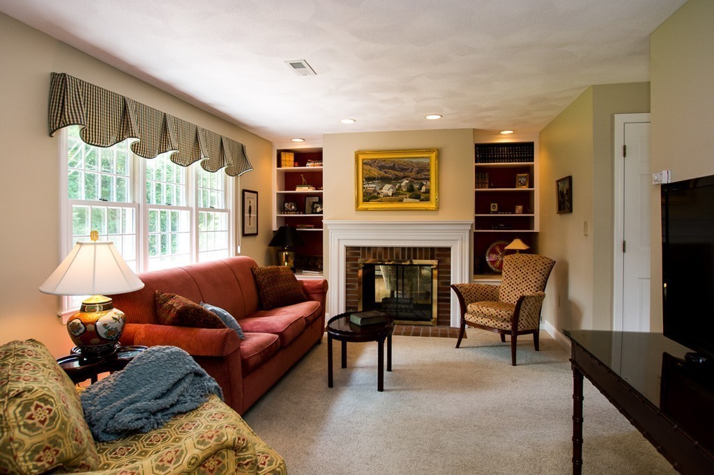 150 Harding Street Medfield, MA 02052 - Photo 9 of 30 Gallery Image 9