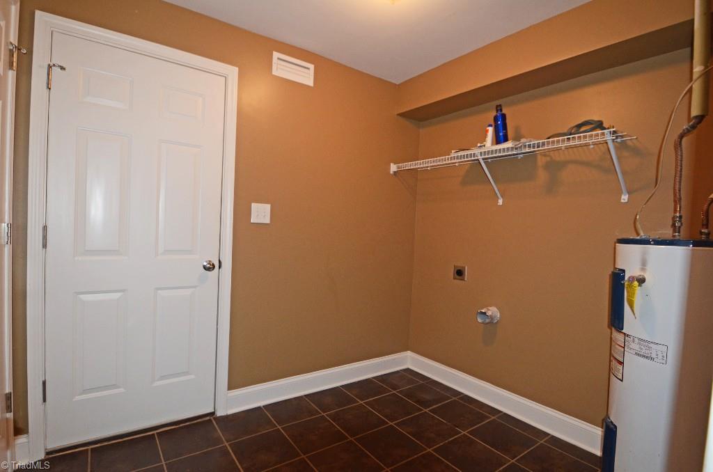 3409 Kinnamon Road Winston-Salem, NC 27104 - Photo 17 of 22 Laundry room