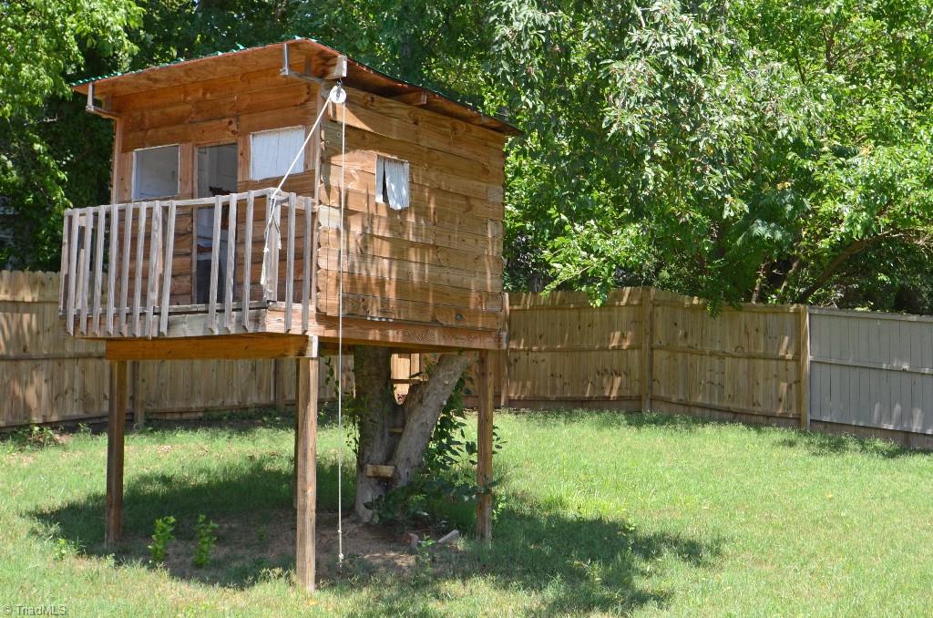 3409 Kinnamon Road Winston-Salem, NC 27104 - Photo 21 of 22 Yard