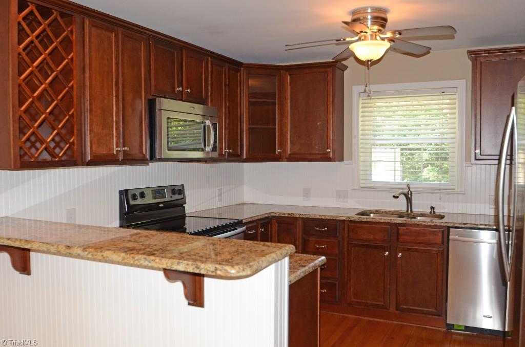 3409 Kinnamon Road Winston-Salem, NC 27104 - Photo 5 of 22 Kitchen
