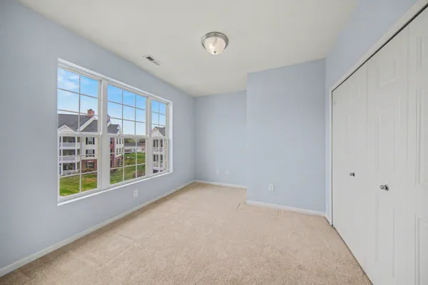 $330,000 | 1016 Summerfield Glen, Unit 87, Ann Arbor, MI 48103