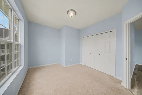 $330,000 | 1016 Summerfield Glen, Unit 87, Ann Arbor, MI 48103