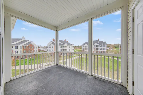 $330,000 | 1016 Summerfield Glen, Unit 87, Ann Arbor, MI 48103